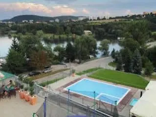 Rakovec Szálloda Brünn (Brno)
